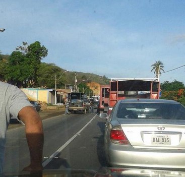 Cierran vía a Cumaná para protestar por inseguridad