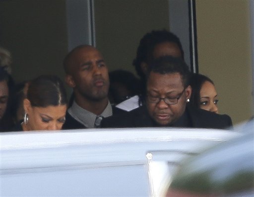 Evidente pugna familiar durante funeral de Bobbi Kristina