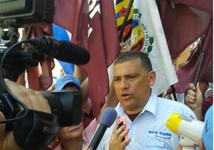 “Maduro sabe que en los puertos se pudre la comida al igual que el Poder Judicial”