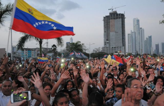 Venezolanos-panamenos-concierto-Venezuela-EFE_NACIMA20140324_0009_3