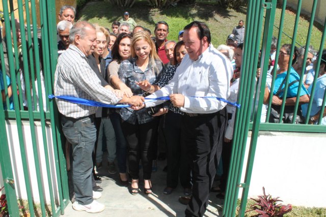 Inauguracion-centro-terapeutico-001-18-12-2015