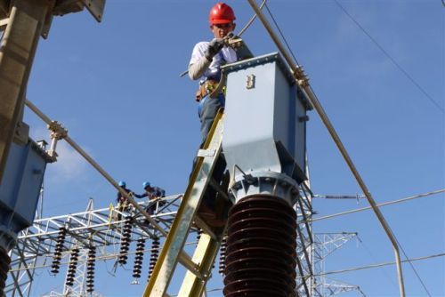 Trabajadores de Corpoelec inician “Hora Cero” en todo el país