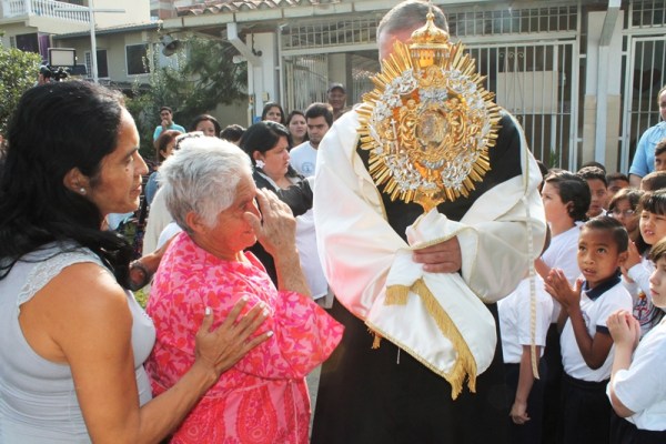 VIRGEN COROMOTO CARRIZAL 7