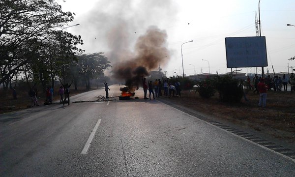 #5Mar: Reportan protestas por comida