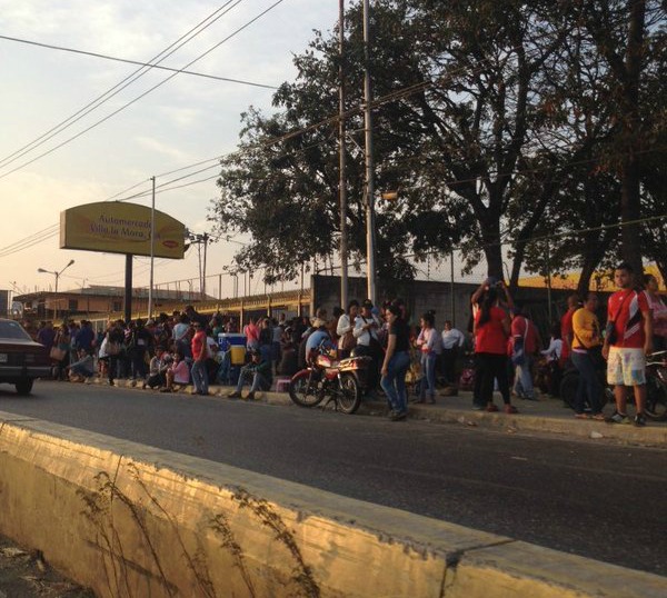 #9Mar: Así están las colas en los supermercados