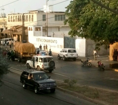 saqueo camion comida