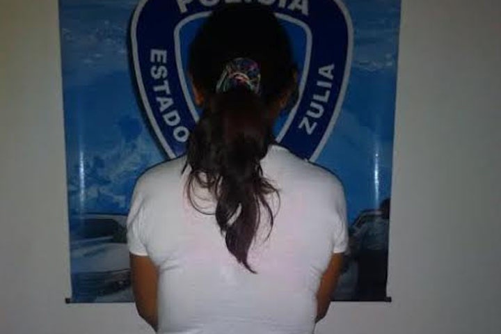 Detiene a mujer que torturó con electricidad a su hija en Zulia