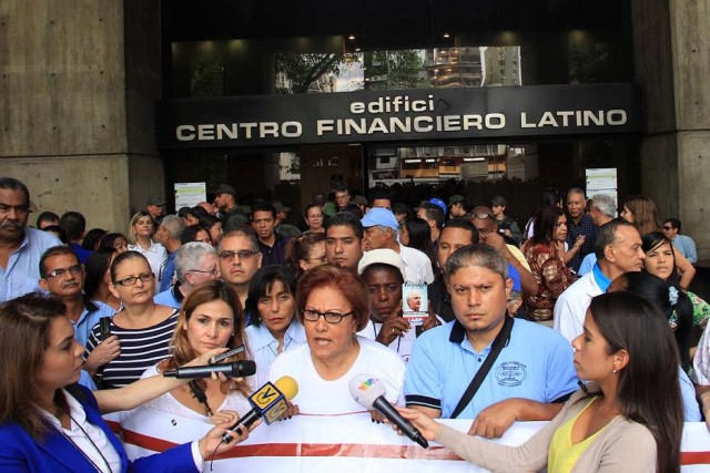 Helen Fernández: Un país no se construye con vagancia, se construye con trabajo