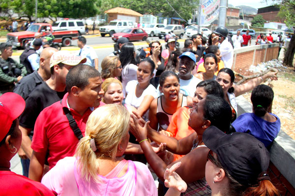 Se caldearon los ánimos en Vargas por venta de bolsa de comida con menos de ocho artículos