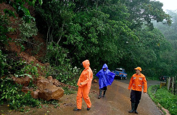 Casas anegadas y obstrucción de vías dejan lluvias en las últimas 72 horas en Táchira