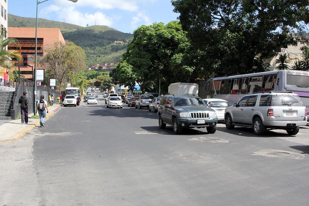 Plan de Asfaltado de Baruta pasó por Las Minas, La Tahona y Prados del Este