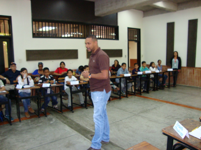 Edmundo Rada: Con los concejales infantiles construiremos un mejor país