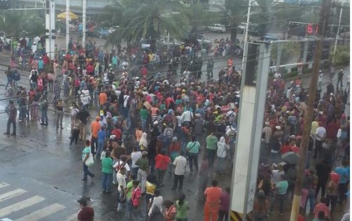 Con lacrimógenas y perdigones atacan en El Tigre al pueblo que pide comida este #7jul