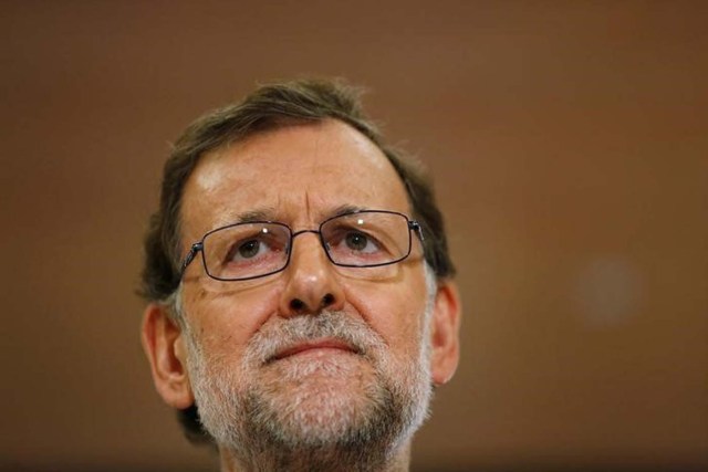 El presidente del Gobierno español, Mariano Rajoy, en el Parlamento en Madrid, ago 3, 2016. El líder del partido Ciudadanos abrió el martes la puerta a votar a favor de la reelección del líder del Partido Popular, Mariano Rajoy, como presidente del Gobierno de España si éste se compromete a aceptar un amplio paquete de condiciones de regeneración democrática.  REUTERS/Susana Vera