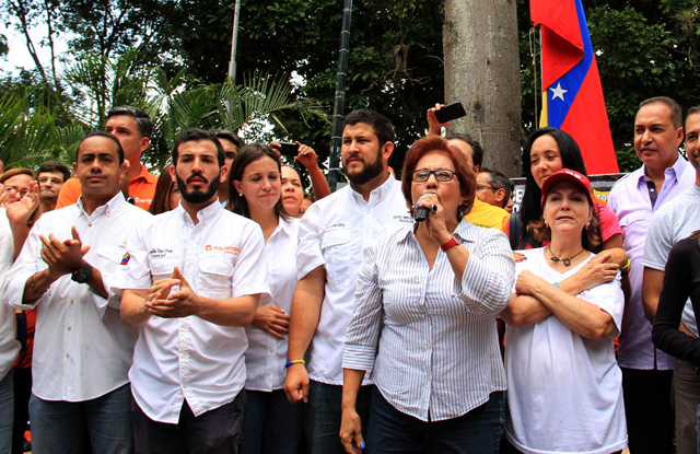 Helen Fernández: Al Gobierno le molestan los líderes que no se dejan amedrentar