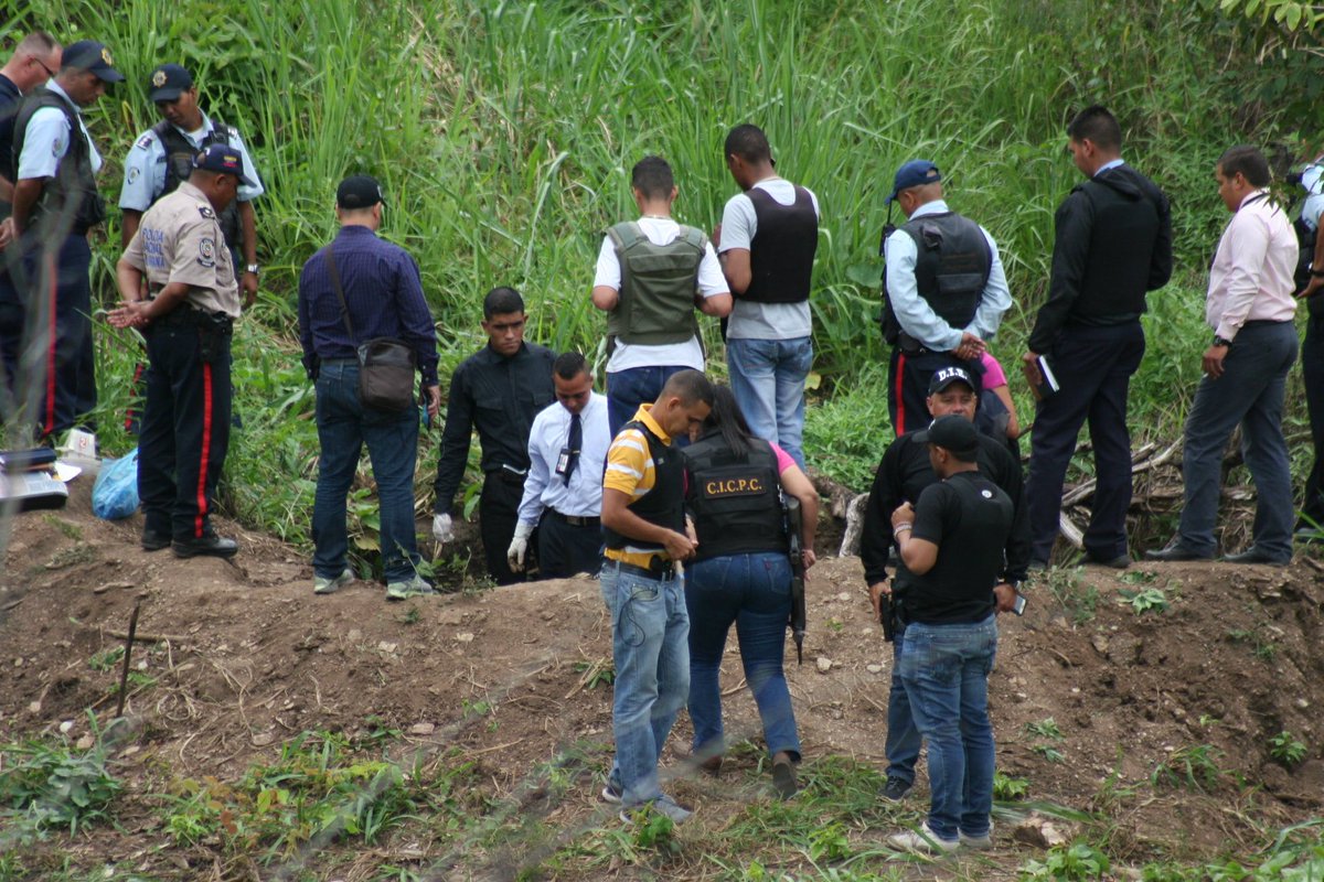 Hallan enterrado en La Victoria a funcionario de la PNB