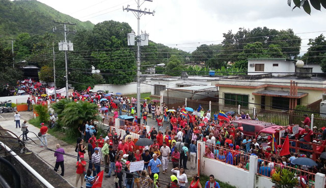 Simpatizantes del Psuv irrumpieron de manera violenta en la alcaldía Mario Briceño Iragorry