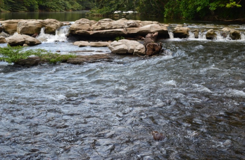 Localizan los cadáveres de dos soldados en un río de Mara