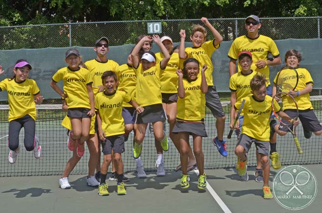 Tambores, barras y buen tenis en V Nacional de Tenis por Equipos 2016 (Fotos)