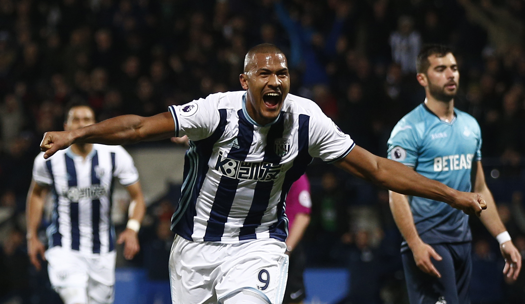 Salomón Rondón marcó hat-trick en victoria del West Brom