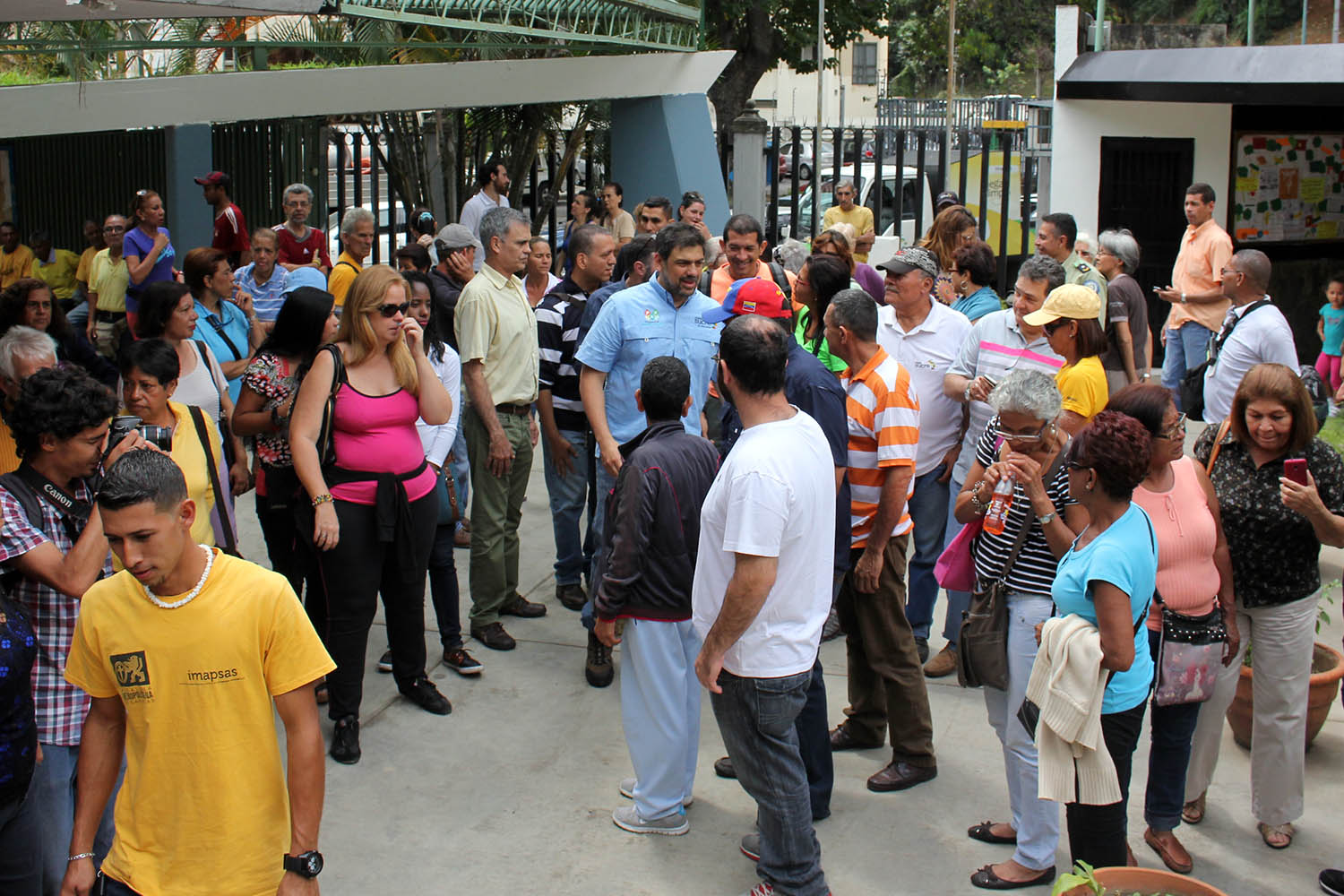 Ocariz presentó plan especial para la recuperación de parques