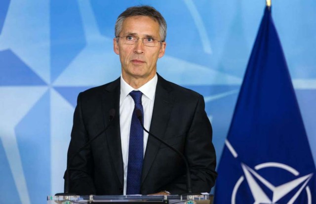 Ex primer ministro de Noruega, Jens Stoltenberg: periodista de medio tiempo De escribir sobre política a estar en el centro de ellas, Stoltenberg solía ser periodista de medio tiempo. Pasó al rededor de dos años trabajando para el periódico Arbeiderbladet antes de que cambiara de chip y comenzara su ascenso en el 'Norwegian Labor Party'. Ex primer ministro de Noruega, Jens Stoltenberg: periodista de medio tiempo De escribir sobre política a estar en el centro de ellas, Stoltenberg solía ser periodista de medio tiempo. Pasó al rededor de dos años trabajando para el periódico Arbeiderbladet antes de que cambiara de chip y comenzara su ascenso en el 'Norwegian Labor Party'.