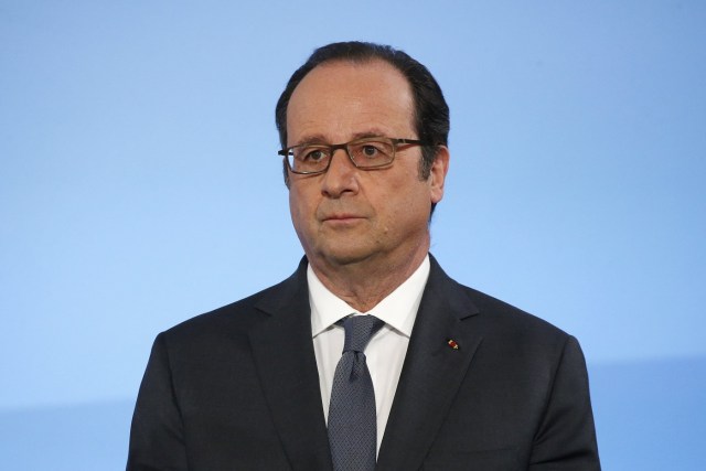 FR01 PARÍS (FRANCIA) 13/02/2017.- El presidente francés, François Hollande, asiste a una reunión sobre el aprendizaje en el servicio público en París (Francia), hoy, 13 de febrero de 2017. EFE/Charles Platiau / Pool PROHIBIDO SU USO A MAXPPP