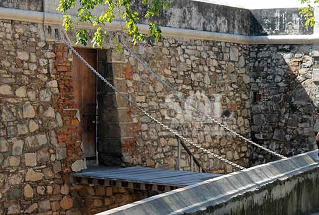 Uno de los lugares cerrados fue el Castillo San Carlos de Borromeo. / Foto: JHONNATAN BENITEZ 