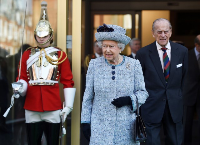 Britain's Queen Elizabeth II and Prince Philip, the Duke of Edinburgh leave the National Army Museum in London, Britain March 16, 2017. REUTERS/Hannah McKay