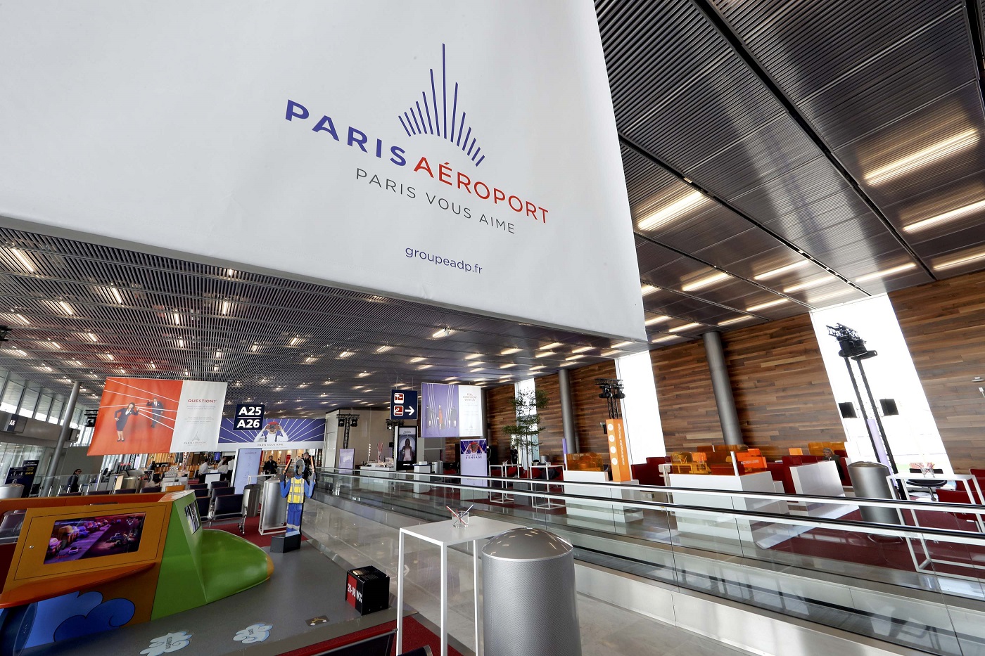 Аэропорт парижа. Аэропорт Париж - Шарль-де-Голль, Франция. Аэропорт Шарль де голь лого. Аэропорт в Париже название. Аэропорт Шарль-де-Голль в Париже логотип.