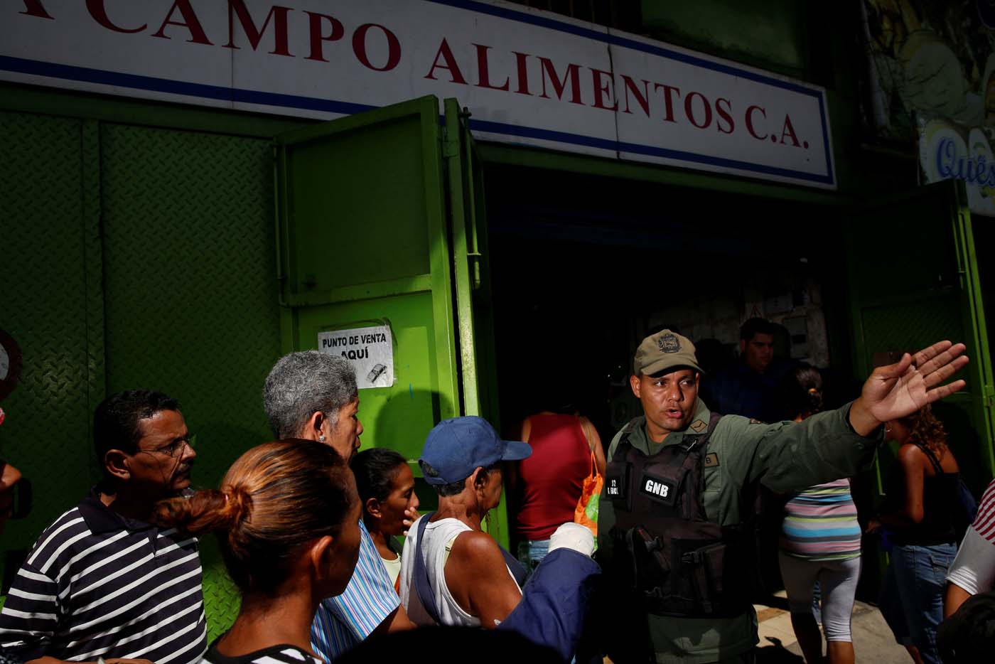 Canasta alimentaria llega a 772.614,30 bolívares en marzo