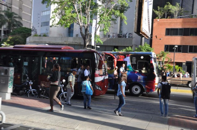 caracas caos sin metro transporte