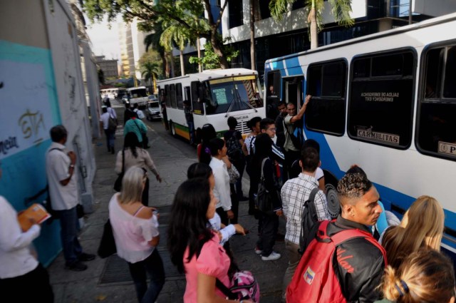 caracas caos sin metro transporte