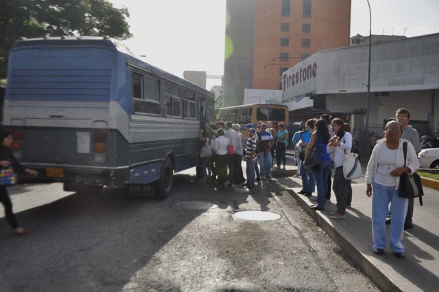 caracas caos sin metro transporte