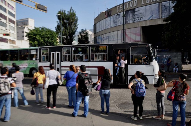 caracas caos sin metro transporte