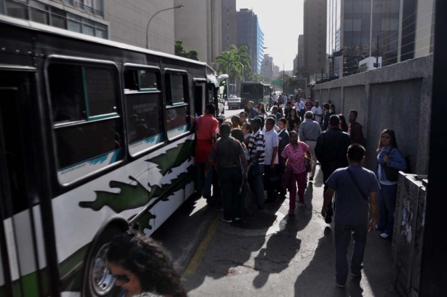 caracas caos sin metro transporte