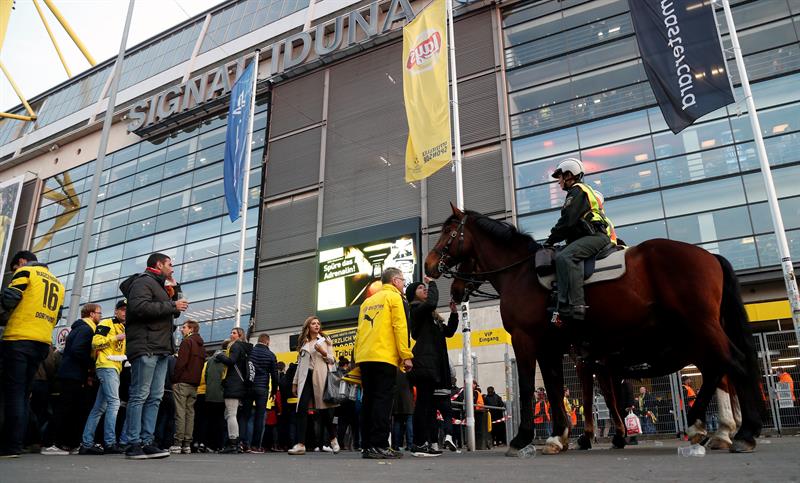 Se cancela el Borussia-Mónaco tras la explosión junto al autobús del Borussia