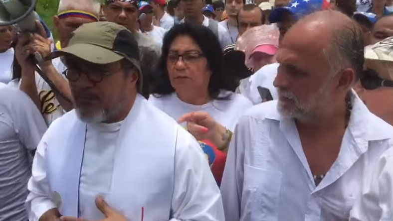 Sacerdote de la parroquia universitaria de la UCV pide al Gobierno cesar la represión (video)