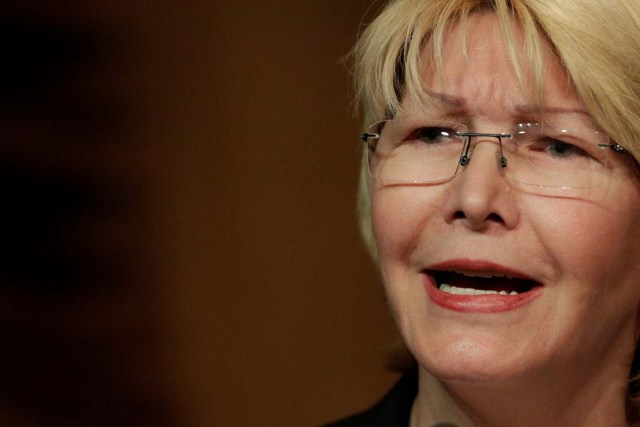 Venezuela's chief prosecutor Luisa Ortega Diaz talks to the media during a news conference in Caracas, Venezuela April 25, 2017. REUTERS/Marco Bello