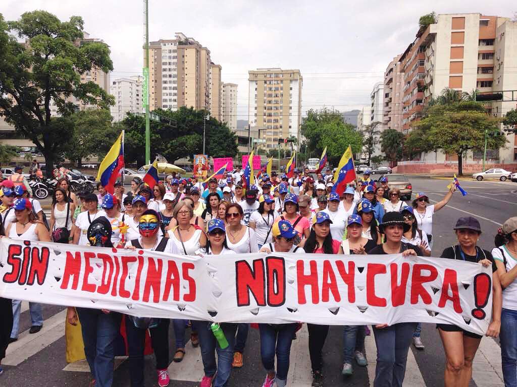 Mujeres toman las calles de Valencia este #29Abr (Fotos)