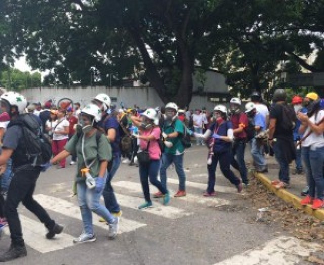 Brigada de primeros auxilios, Cruz Verde presente en La Castellana. Foto: Esteninf Olivares