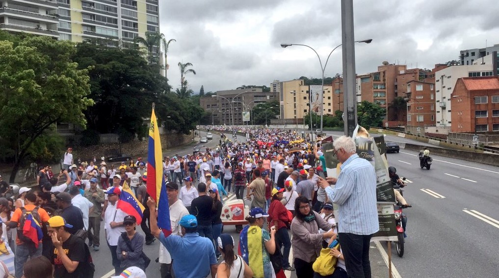 Inicia la movilización hacia la Francisco de Miranda desde Santa Fe