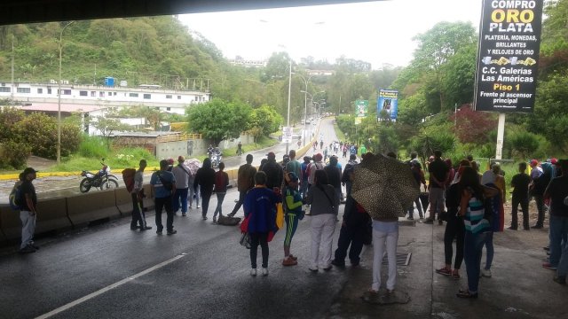 Kilómetro 13. (Foto @Ayuda24Carrizal) 