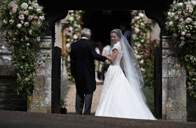 Pippa Middleton, the sister of Britain's Catherine, Duchess of Cambridge, arrives for her wedding to James Matthews at St Mark's Church in Englefield, west of London, on May 20, 2017. REUTERS/Justin Tallis/Pool