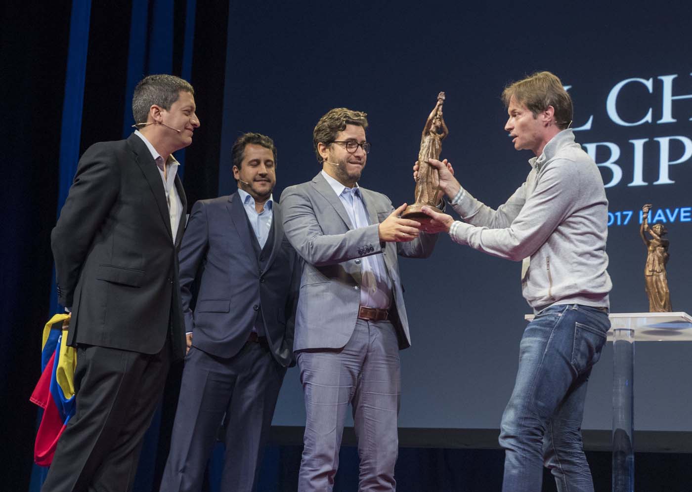 El Chigüire dedica su premio Havel al pueblo venezolano harto de Maduro (fotos)