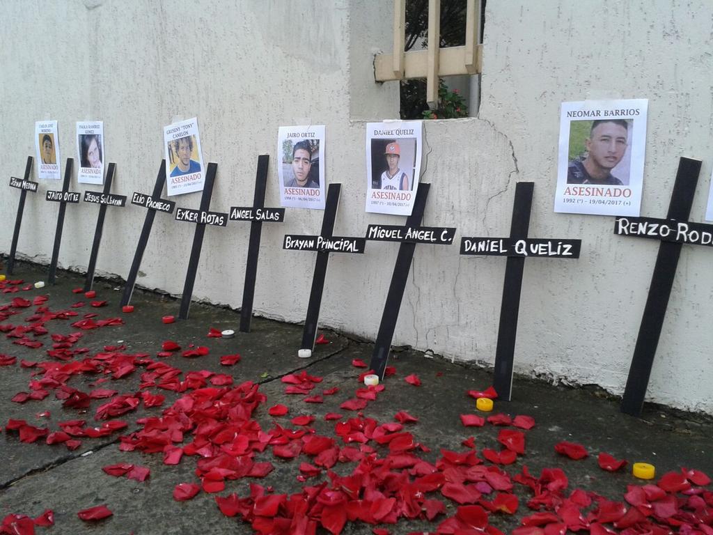 Así amaneció el Consulado de Venezuela en Bogotá #12May (Fotos + Video)