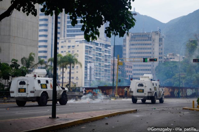 GN efectuó fuerte represión en Caracas este 3 de mayo. Foto: LaPatilla.com / Gabriela Gómez