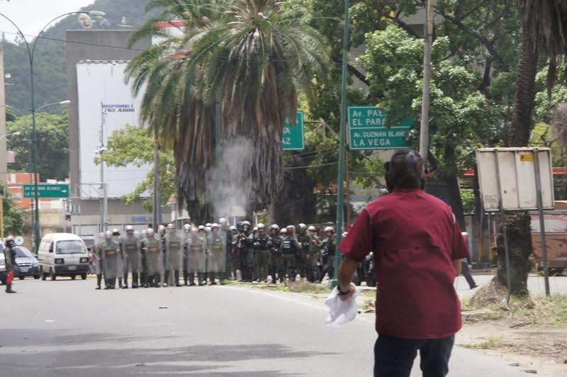 Richard Blanco: No solo perdigones y bombas hoy usaron ganchos letales que lo sepa el mundo entero