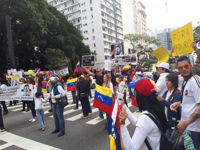 venezolanos en Brasil. Foto: Twitter