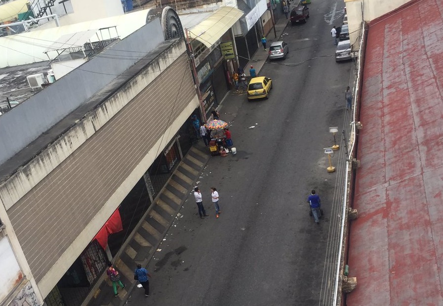 Comerciantes cierran negocios por temor a saqueos en Lara #30Jun